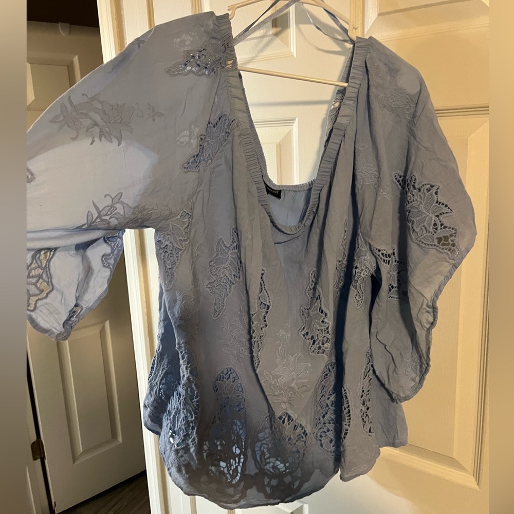 Lane Bryant Off the Shoulder Embroidered Blouse Sz 26/28 - Picture 3 of 7